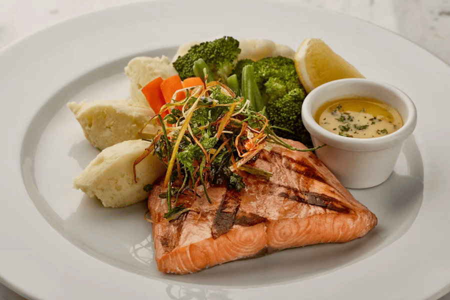 Vitamin B12 reiches Mittagessen.