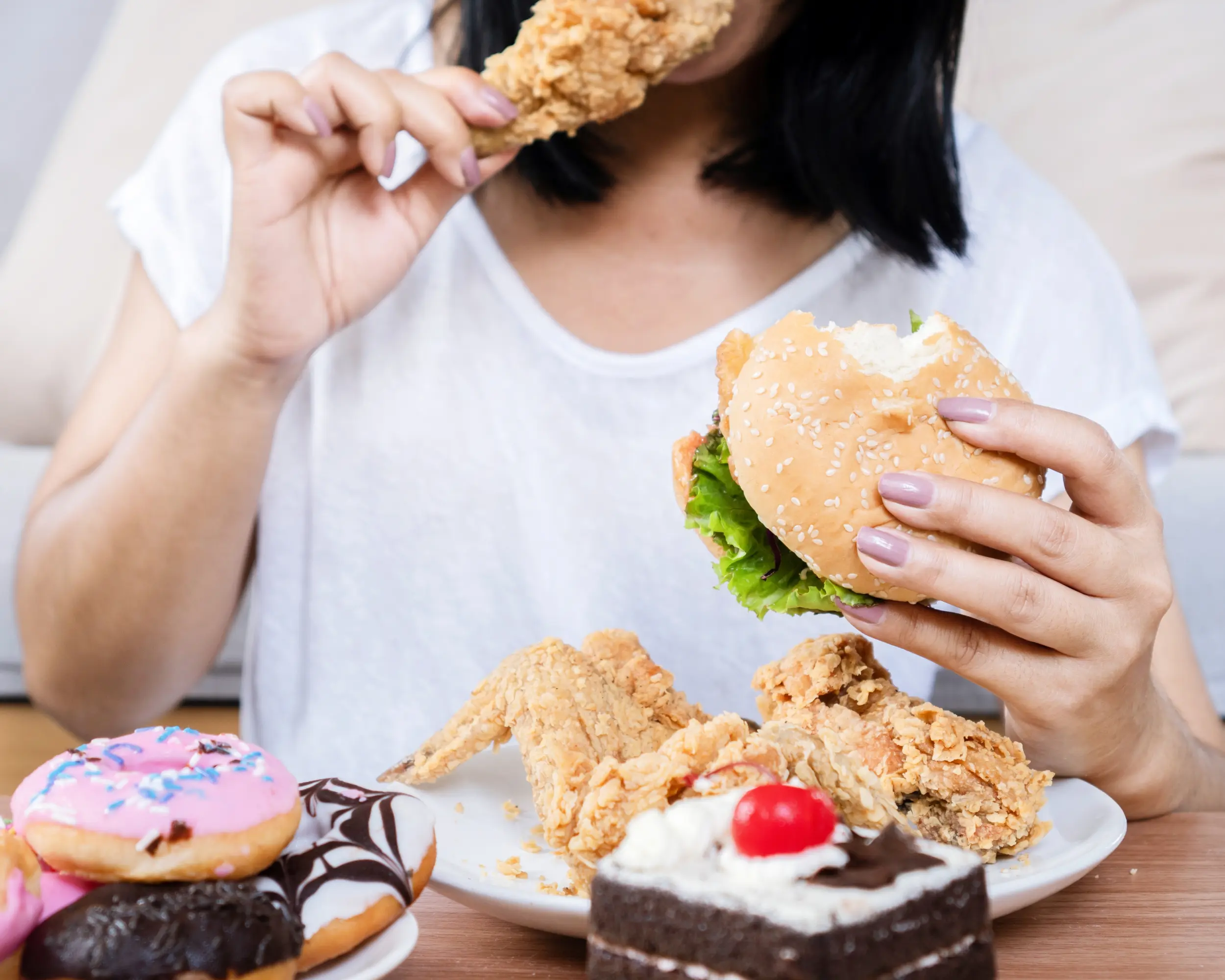 Binge Eating » Ursachen & Hilfe bei Gewichtszunahme 