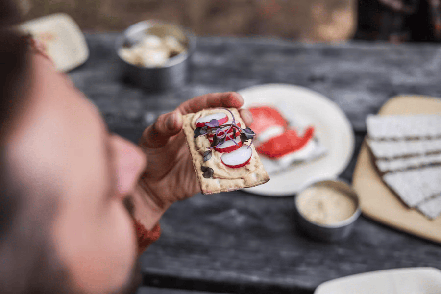 Belegtes Knäckebrot.