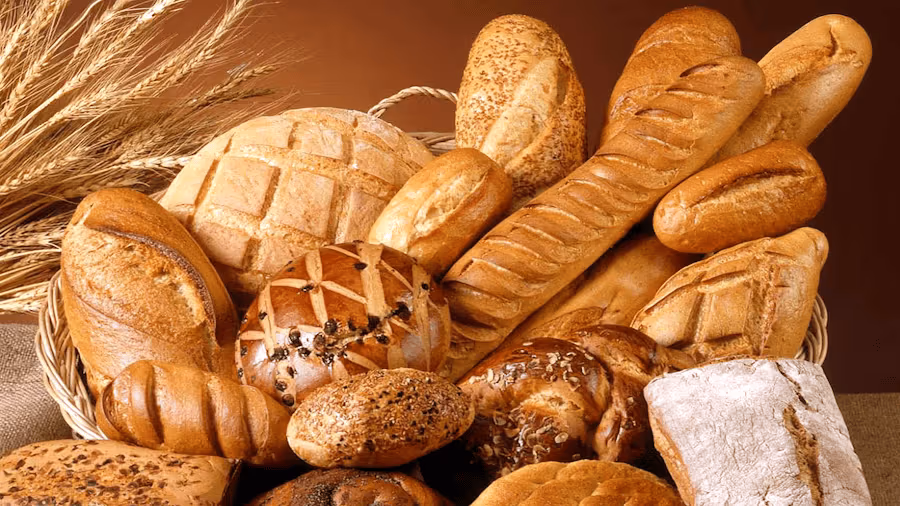 Brot und Abnehmen? Das passt! Entdecke, welche Brotsorten wirklich sättigen, was Du meiden solltest und wie Du Brot clever in Deinen Alltag integrierst.